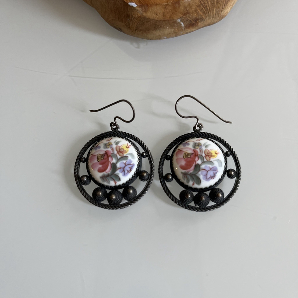 Vintage Russian Enamel Earrings Melchior Filigree Painted Floral Dangle